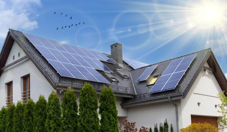 Rooftop Solar vs Ground Mount Cost Comparison in US Homes