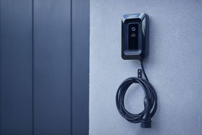 Tethered vs Untethered EV Charger Installation Cost UK Guide